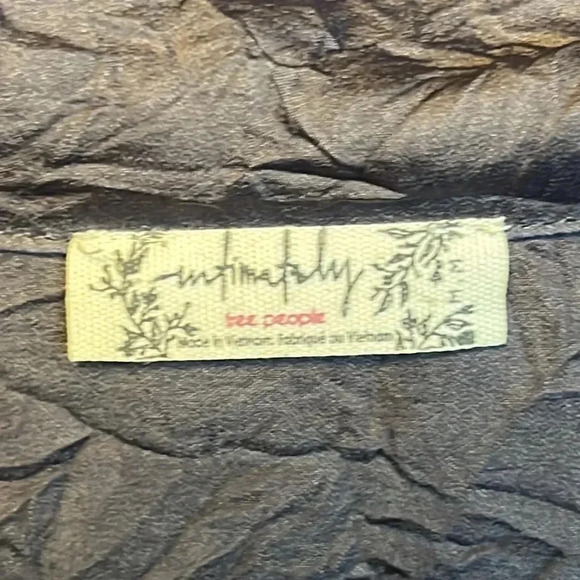 Intimately Free People Movement Women metal hook Closure blouse Md oversized Top - Picture 3 of 8